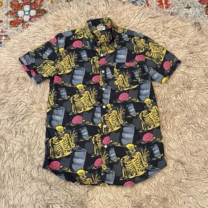 Halloween Creepy Co Mens Small Tarman Spooky Halloween Button Up Shirt